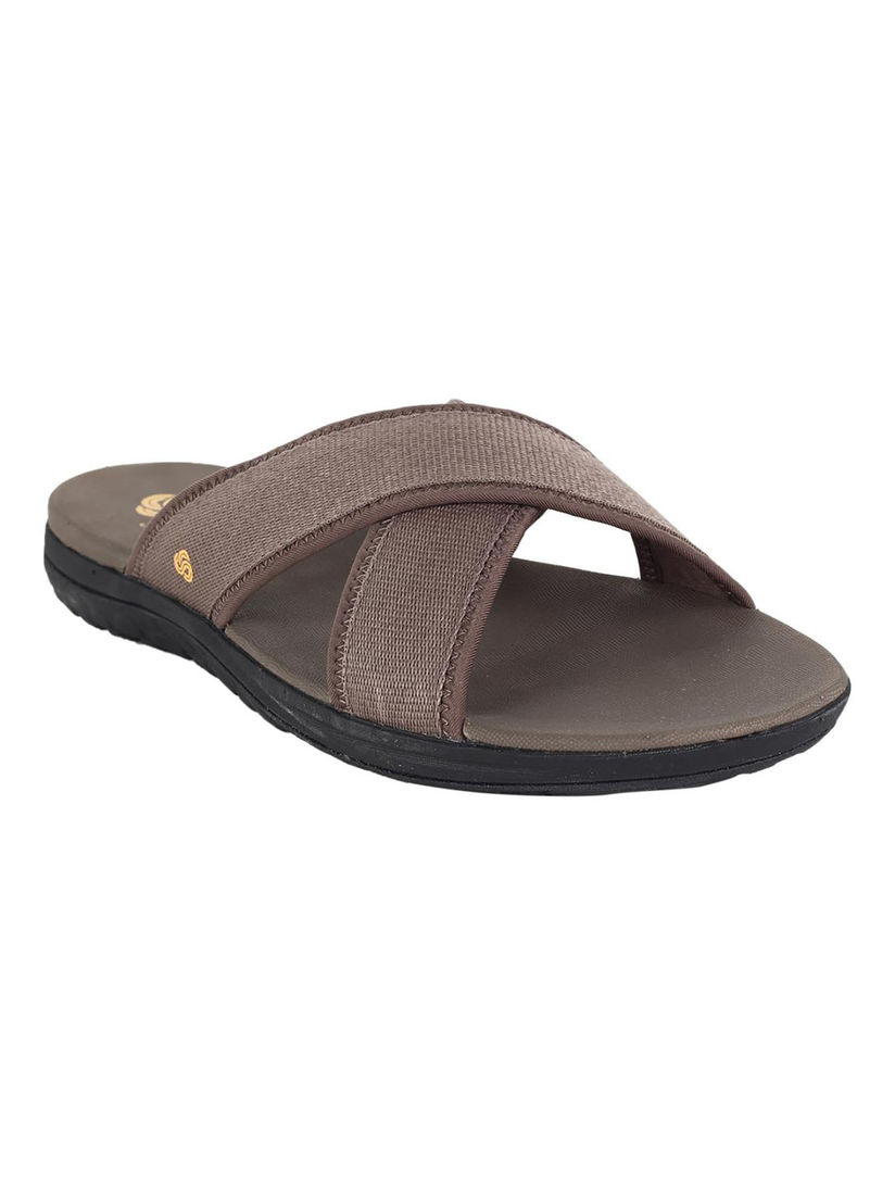 clarks flip flops brown