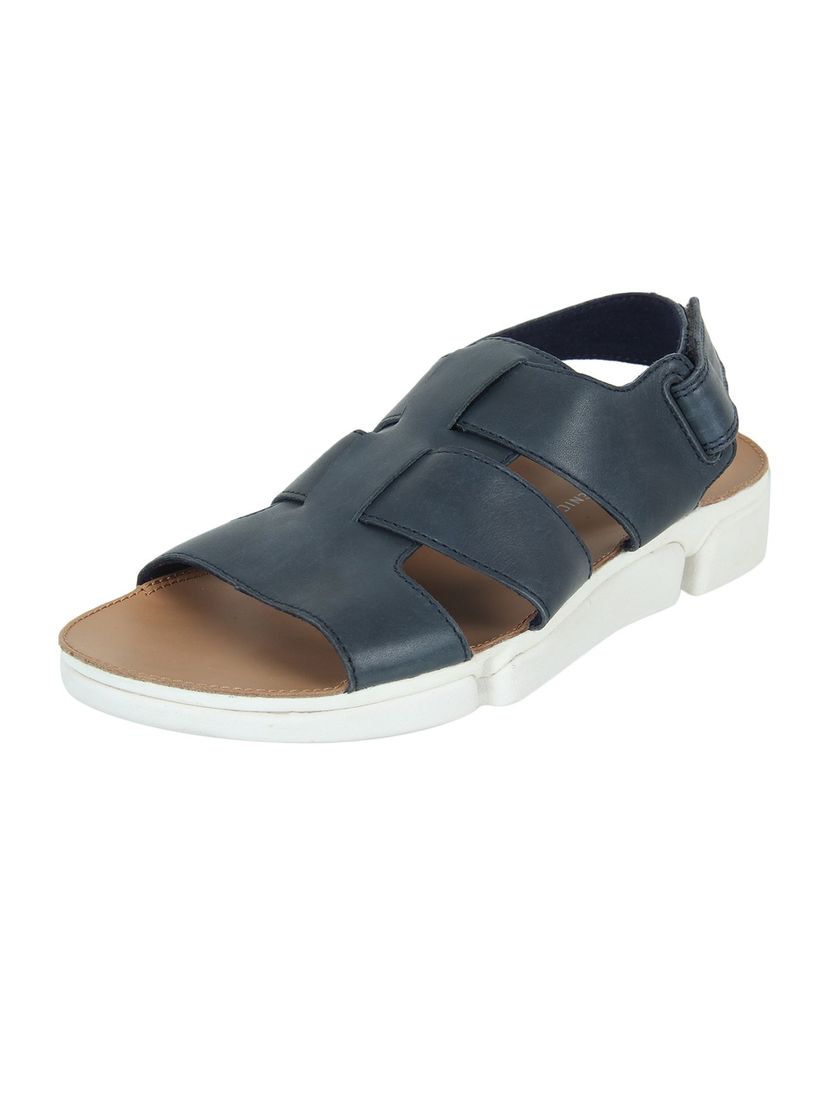Who sells clarks sandals Clearance