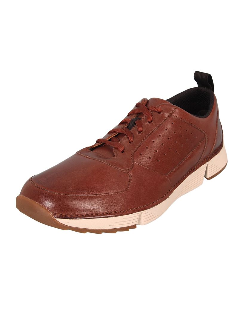 clarks casual shoes online