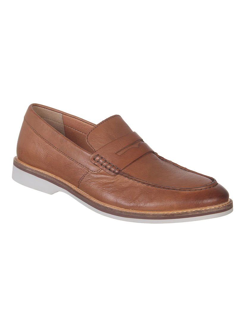 clarks atticus free