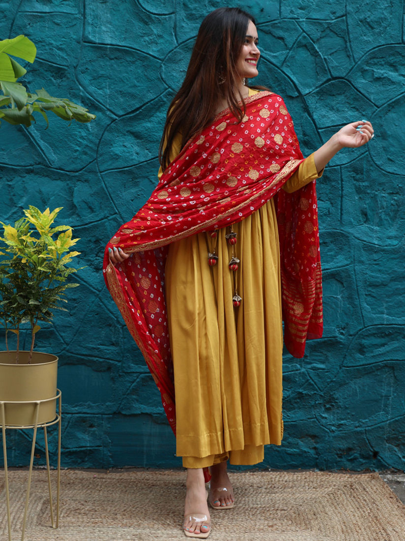 red bandhani suit set