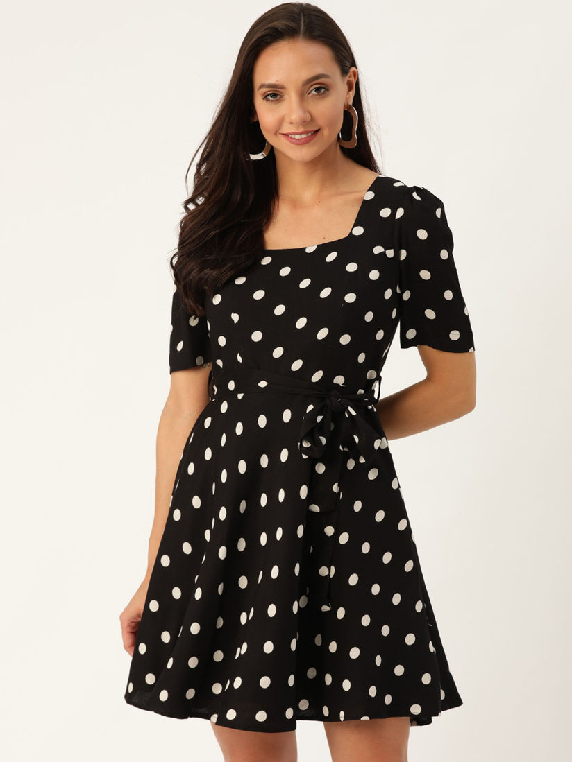 Twenty Dresses By Nykaa Fashion Dresses Buy Twenty Dresses By Nykaa Fashion You Look So Lovely Black Dress With Belt Online Nykaa Fashion Checkout the 7 iconic fashion moments from lakme fashion week, 2016! twenty dresses by nykaa fashion you look so lovely black dress with belt