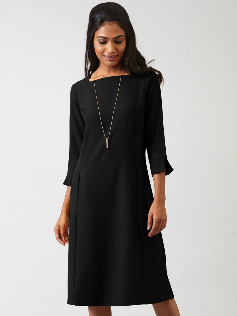 quarter sleeve black dress