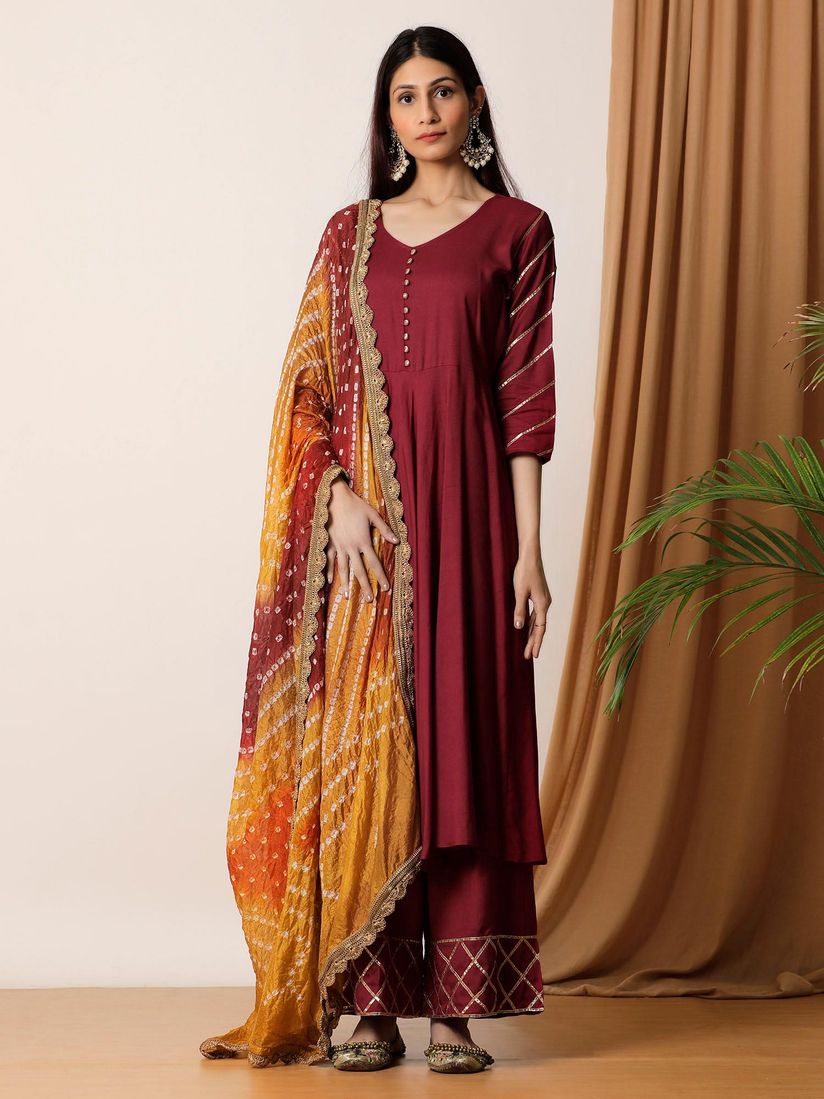 White churidar with bandhani dupatta Clearance