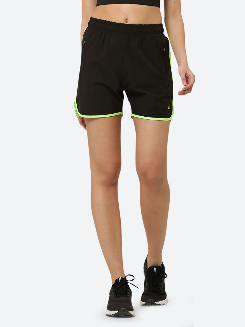 nike sports shorts with zip pockets