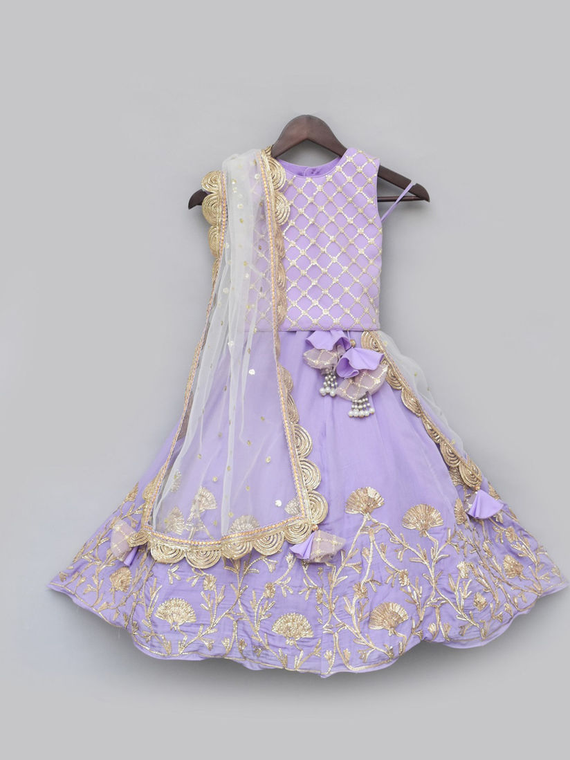 light blue boyfriend jeans