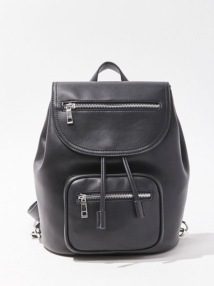 black backpack forever 21