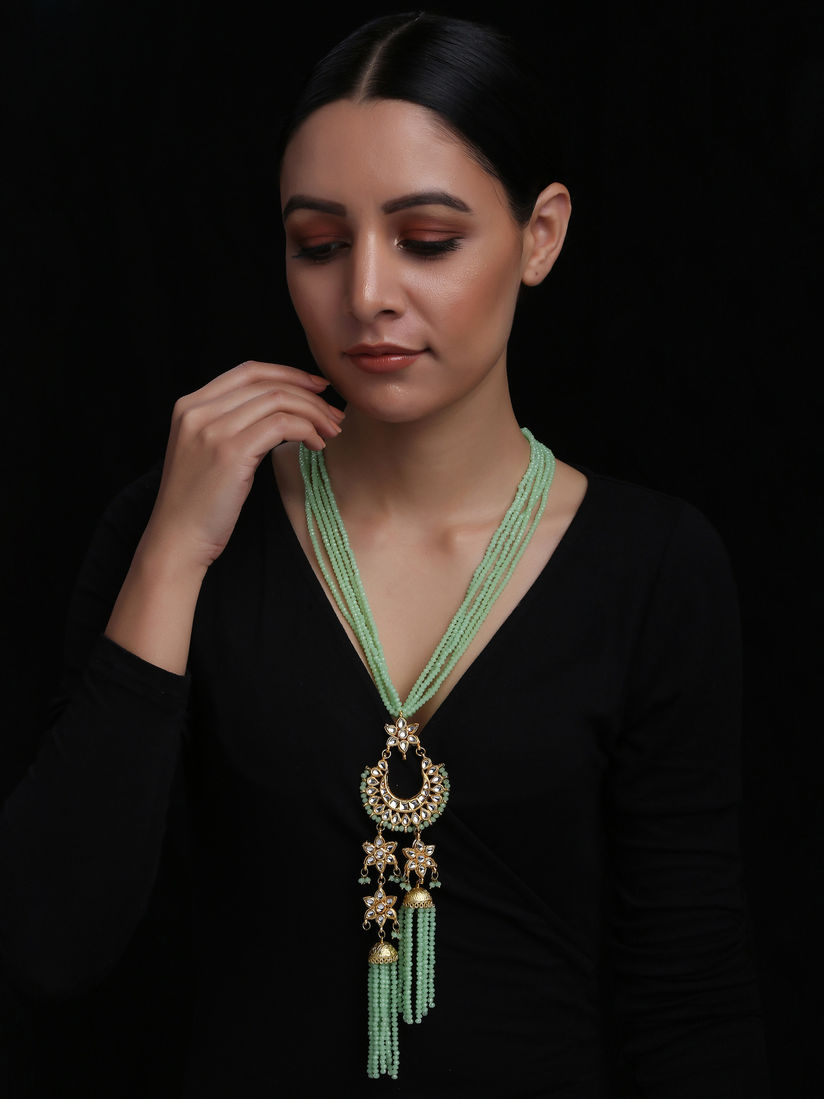 Glitterati By Alankriti Necklaces And Chokers Buy Glitterati By Alankriti Green Gold Tone Kundan Inspired Onyx Necklace Online Nykaa Fashion Jewels & accessories that are used to embellish strong, beautiful, and classy women á la couture.in the manner of fashion ♥ rmp. glitterati by alankriti green gold tone kundan inspired onyx necklace