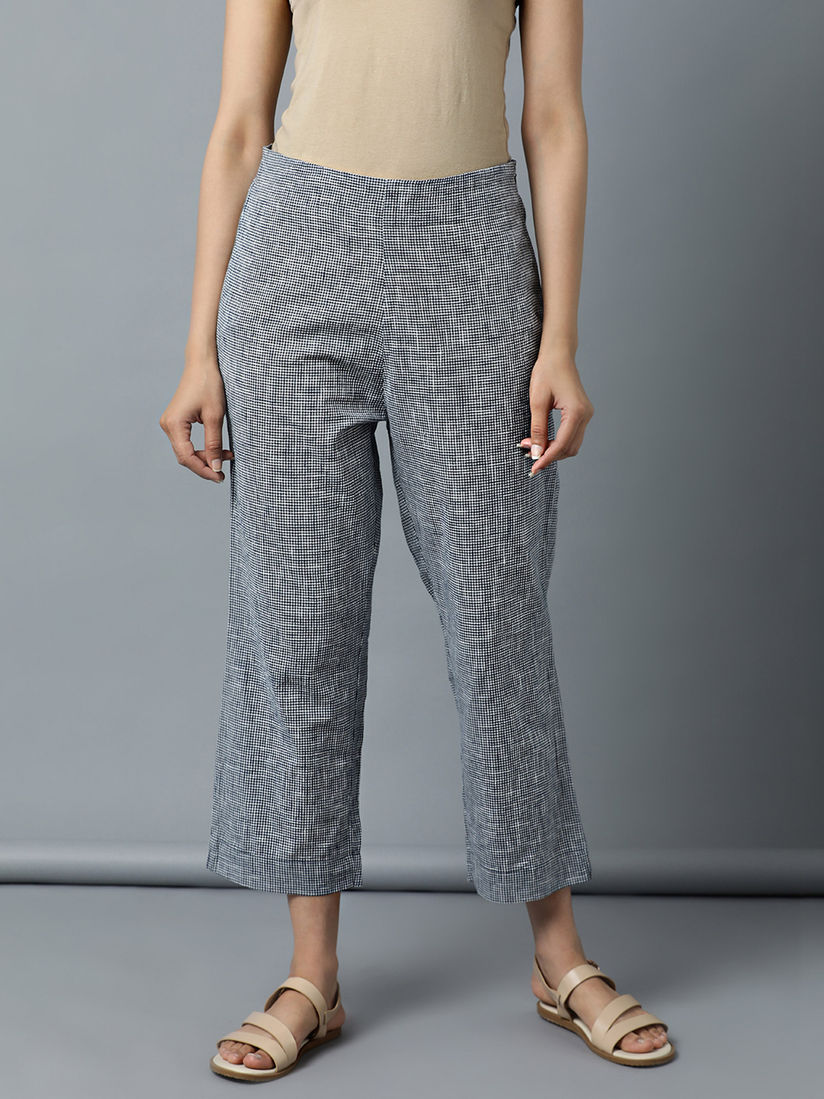 small checkered pants