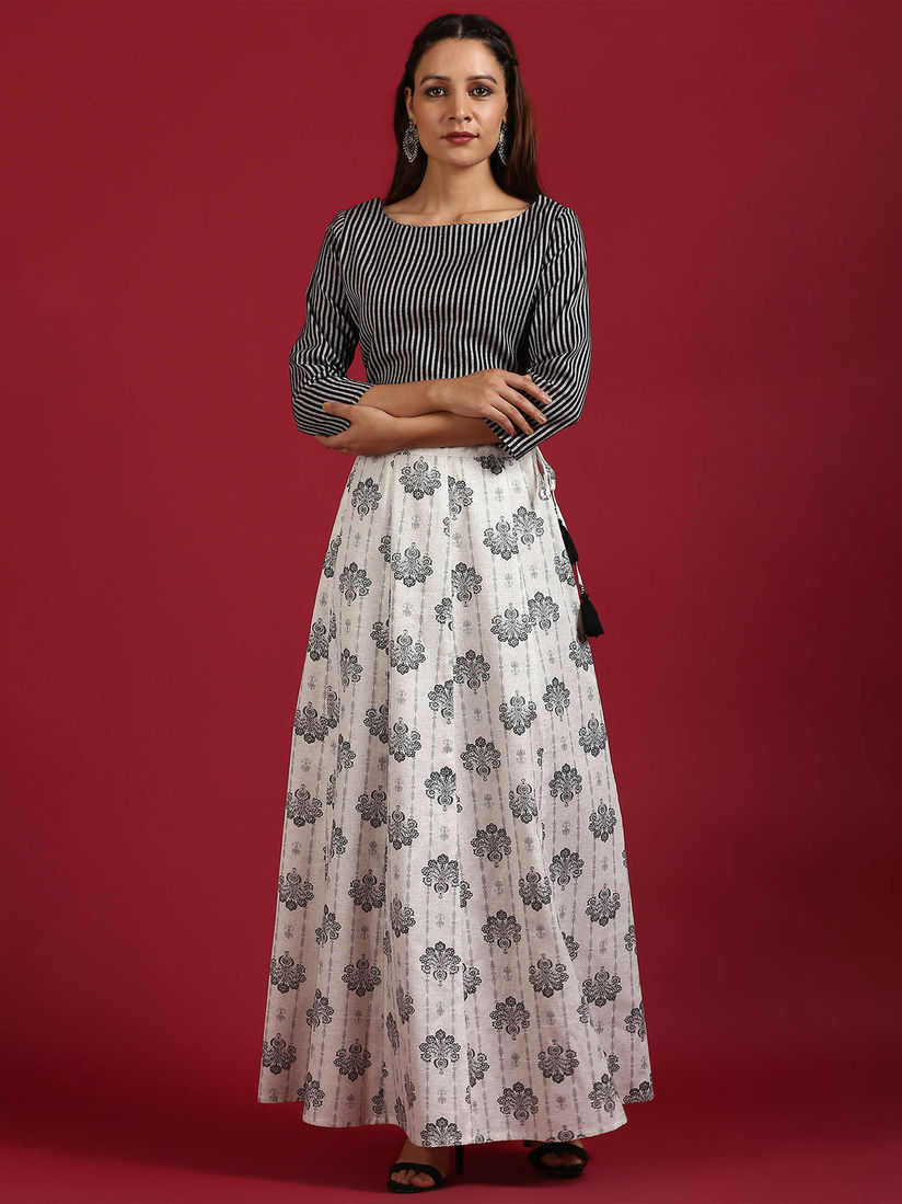 Janasya Salwar Suits and Sets : Buy Janasya Black Cotton Flex Crop Top with  Skirt (Set of 2) Online | Nykaa Fashion.