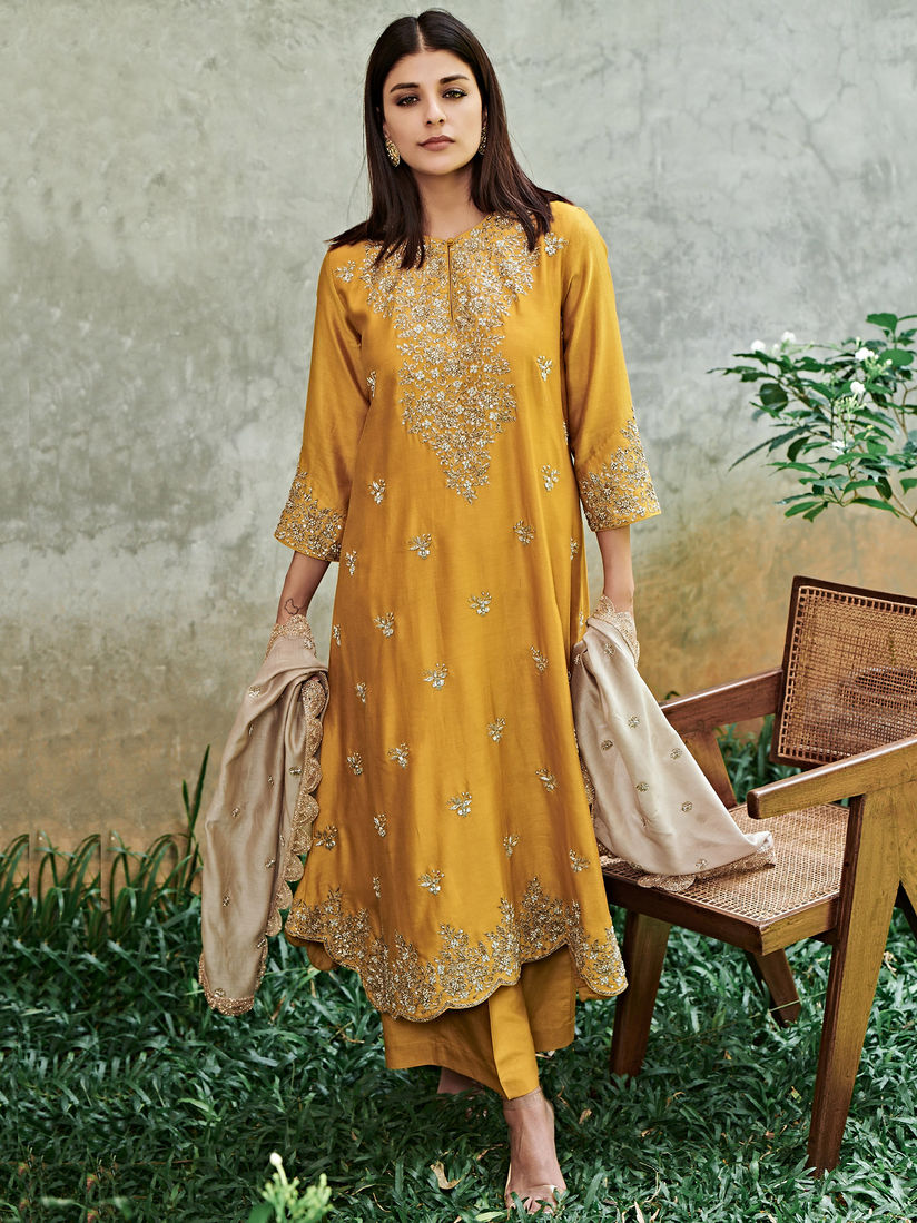Jayanti Reddy Salwar Suits And Sets Buy Jayanti Reddy Mustard Embellished Kurta With Palazzo Dupatta Set Of 3 Online Nykaa Fashion We have pure cotton kurta with pajama. jayanti reddy mustard embellished kurta with palazzo dupatta customisable set of 3