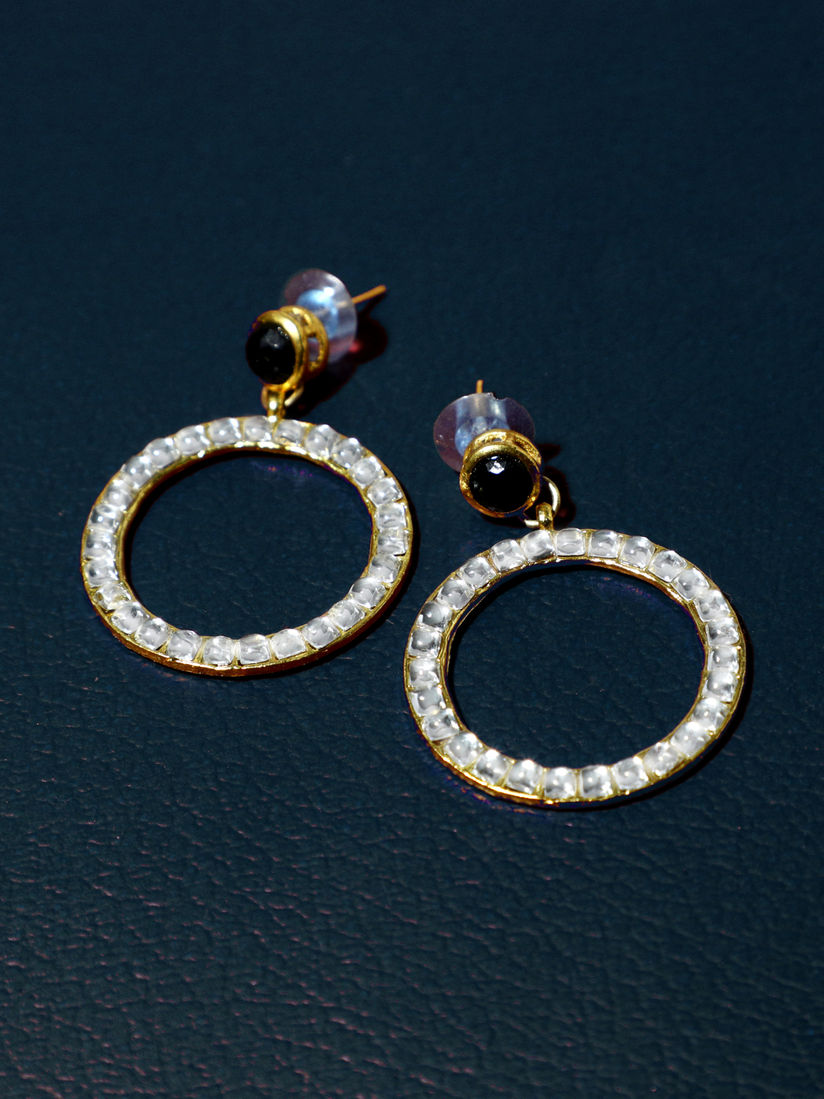 Karatcart Aaeesha Kundan Hoops Earrings For Women Karatcart Aaeesha Kundan Hoops Earrings For Women