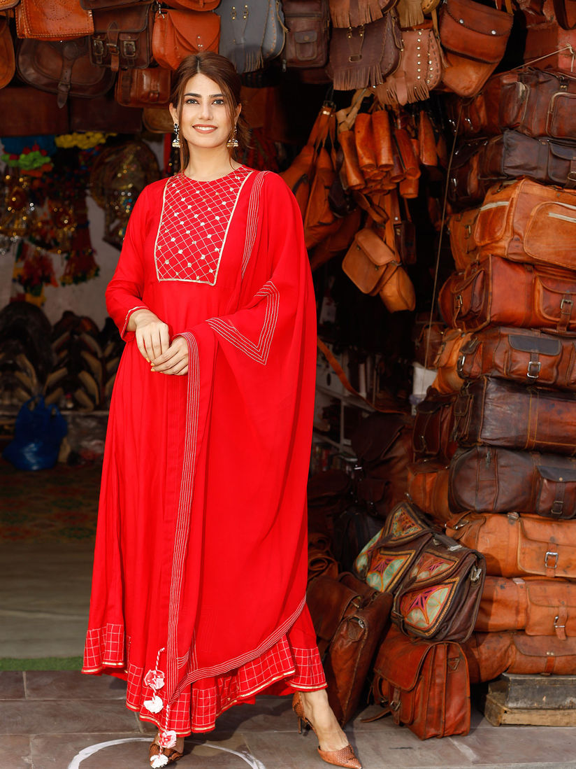 Long suit neck design clearance