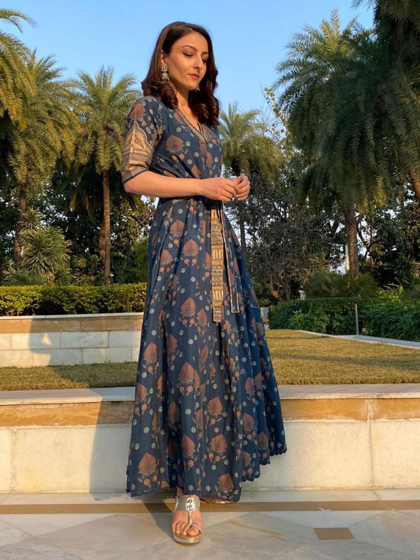 navy blue floral print maxi dress