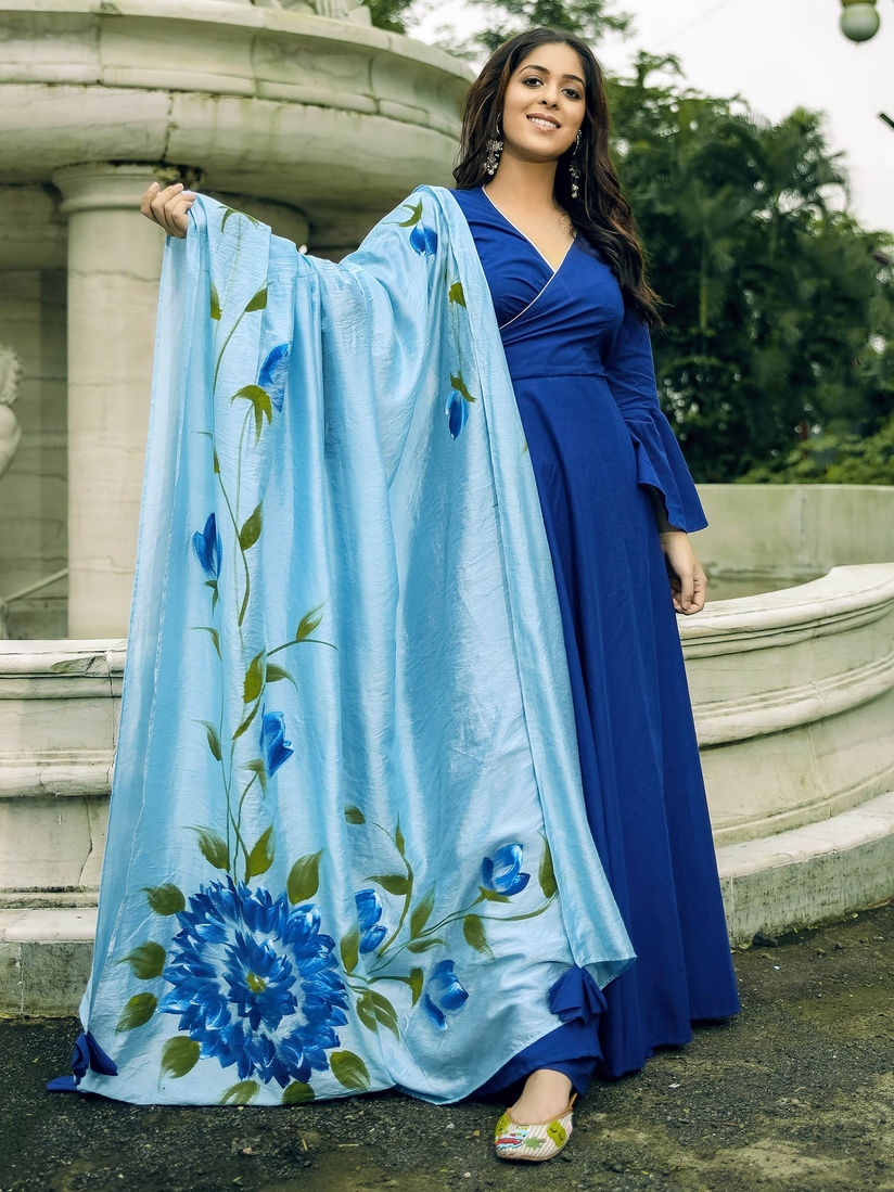 Lavanya The Label Salwar Suits And Sets Buy Lavanya The Label Blue Solid Anarkali Hand Brush Kurta With Dupatta Set Of 2 Online Nykaa Fashion We confer fusion dresses as kurti set, lehenga set, palazzo kurti with worldwide shipping.