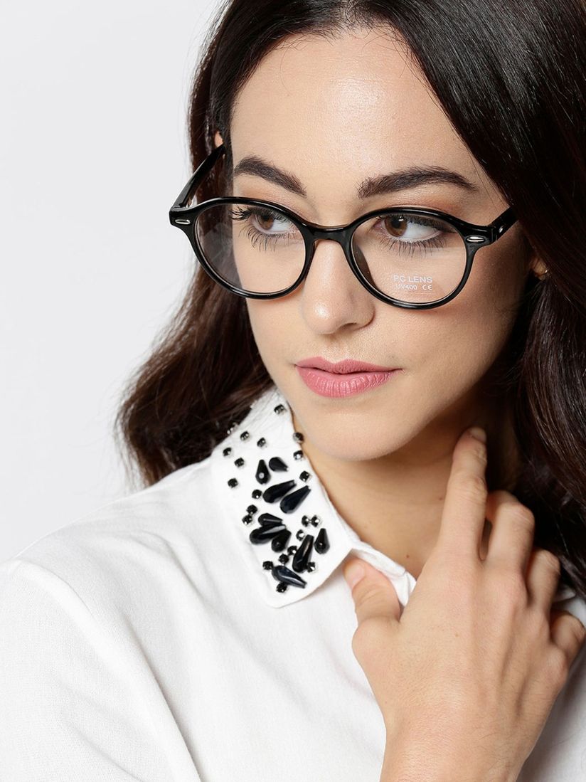 glasses around me