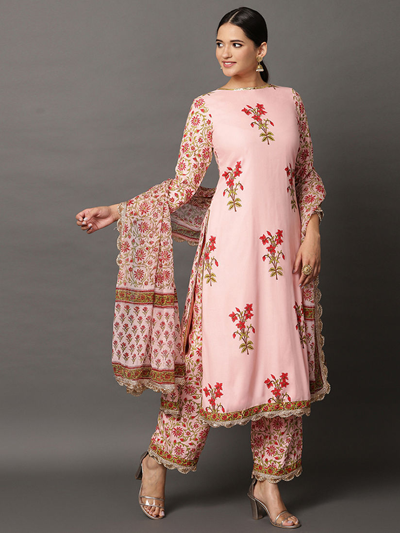 Ethnic set with dupatta clearance