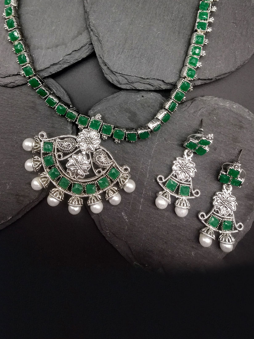 Fida Jewellery Sets Buy Fida Silver Nagina Necklace With Earrings Set Of 2 Online Nykaa Fashion About 0% of these are evening bags. fida silver nagina necklace with earrings set of 2