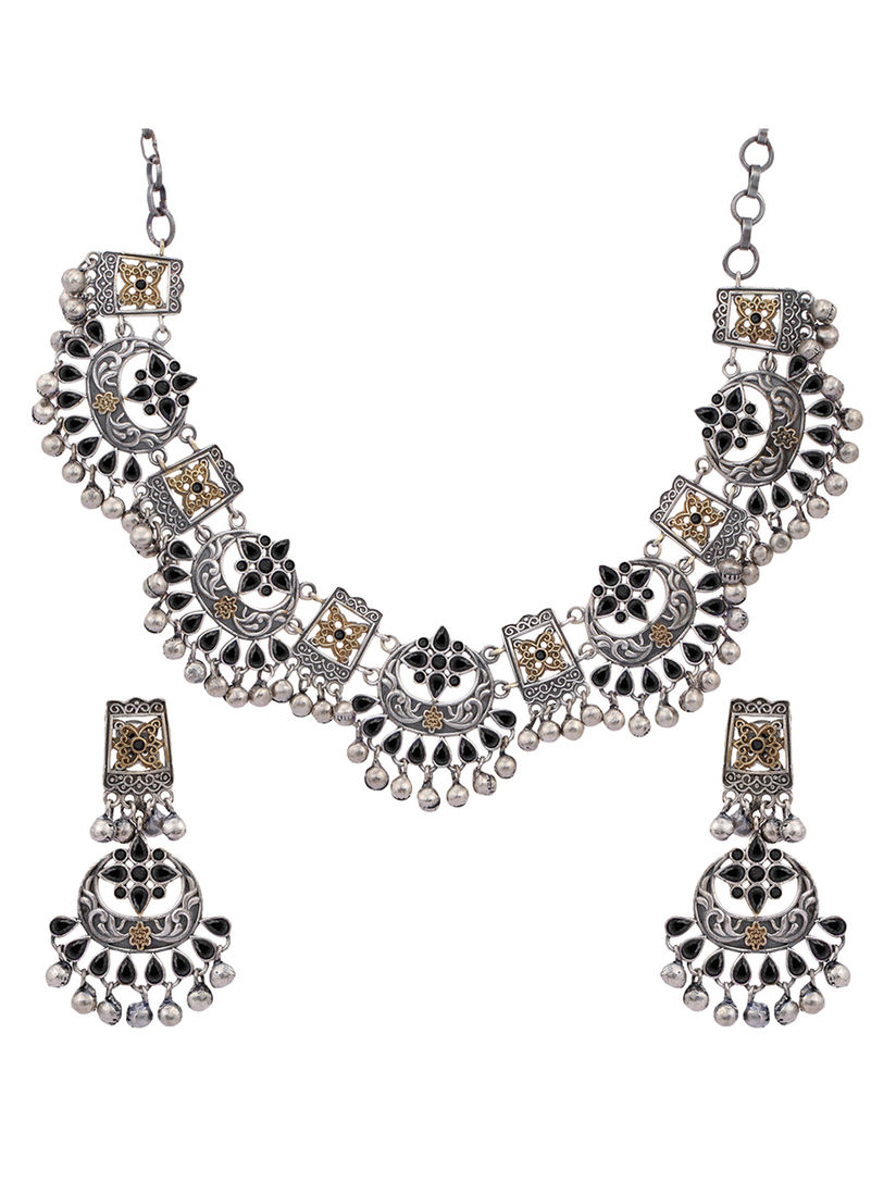 Peora Jewellery Sets Buy Peora Indian Traditional German Silver Multi Strand Black Stone Earrings And Necklace Set Online Nykaa Fashion