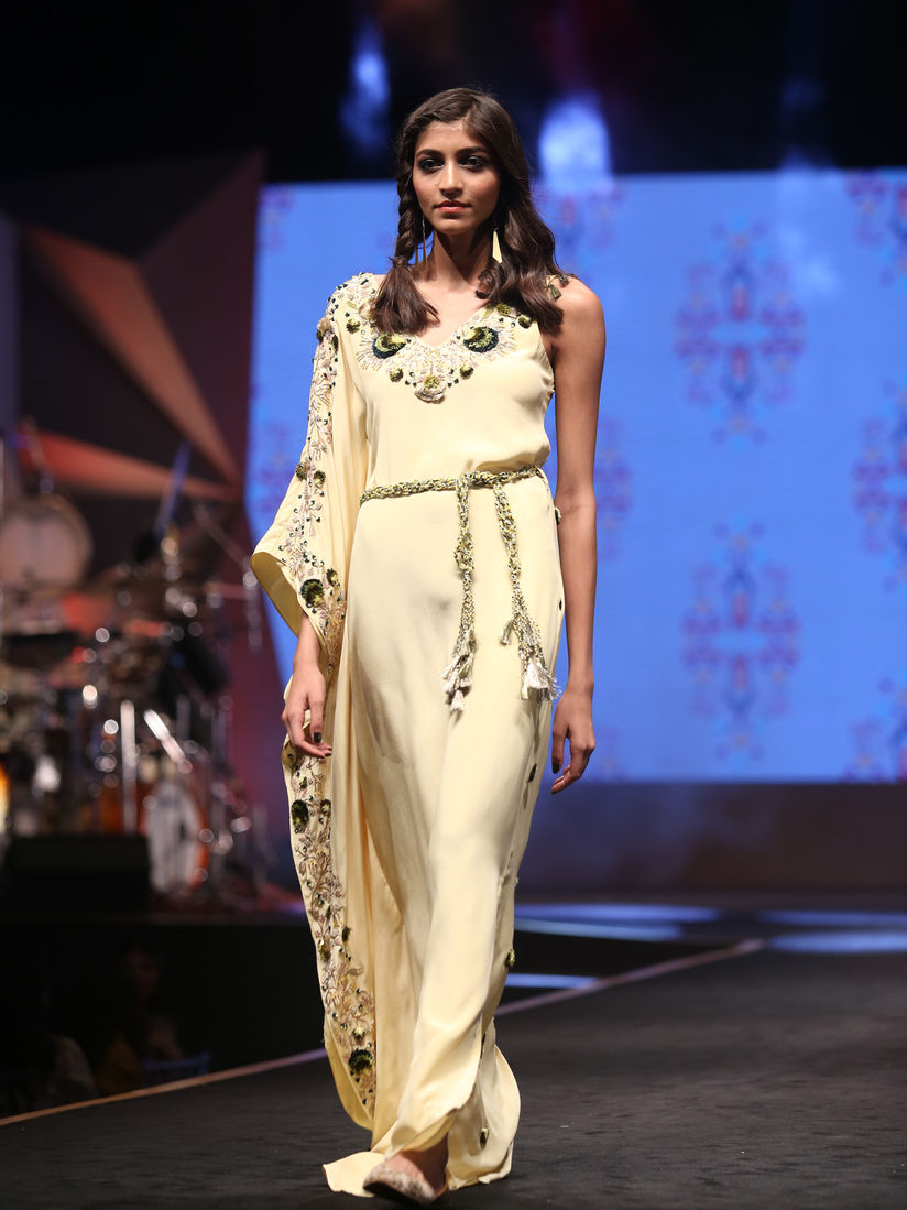 Payal Singhal Ethnic Dresses Buy Payal Singhal Jihan Crepe Kaftan Dress With Tie Up Belt Set Of 2 Online Nykaa Fashion Payal singhal is instantly synonymous with the bohemian indian bride.