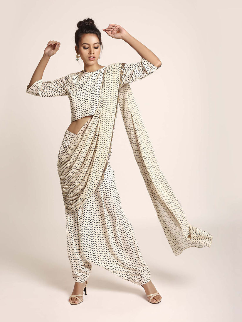 retro polka dot saree