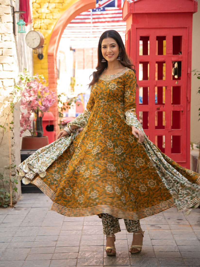backless anarkali dresses