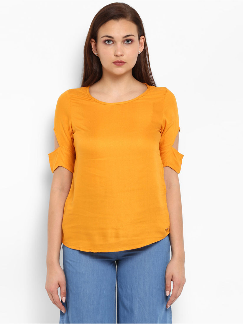 dark yellow top