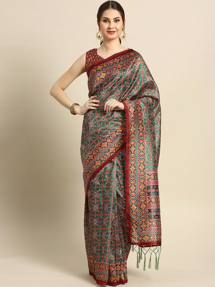 Akhilam Sarees Buy Akhilam Green Festive Patola Silk Patola Saree With Unstitched Blouse Online Nykaa Fashion What was once worn by the royalty is now. akhilam green festive patola silk patola saree with unstitched blouse