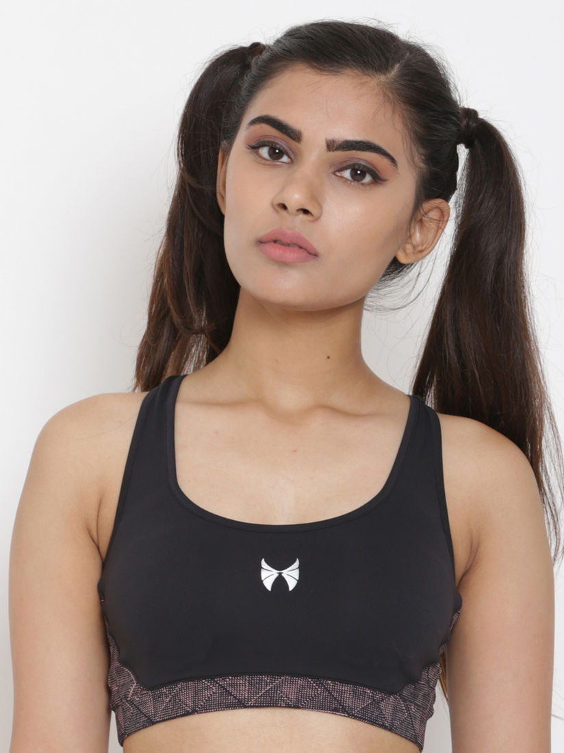 nykaa sports bra