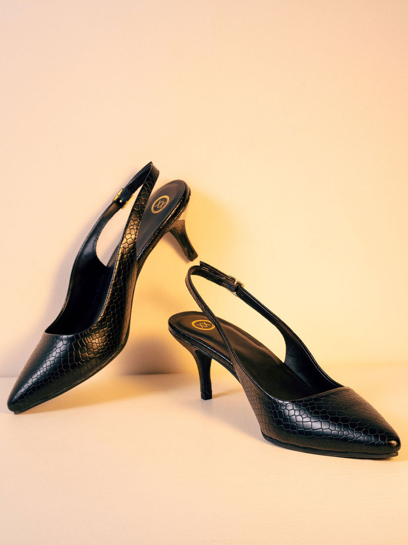 pointed heels online