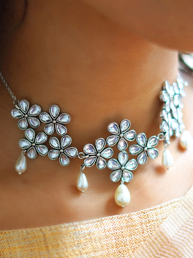 white chokers online