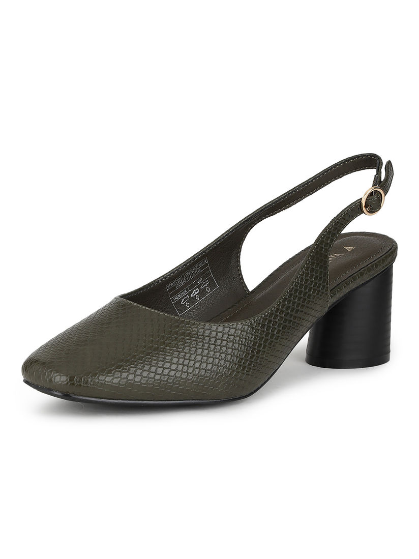 van heusen sandals