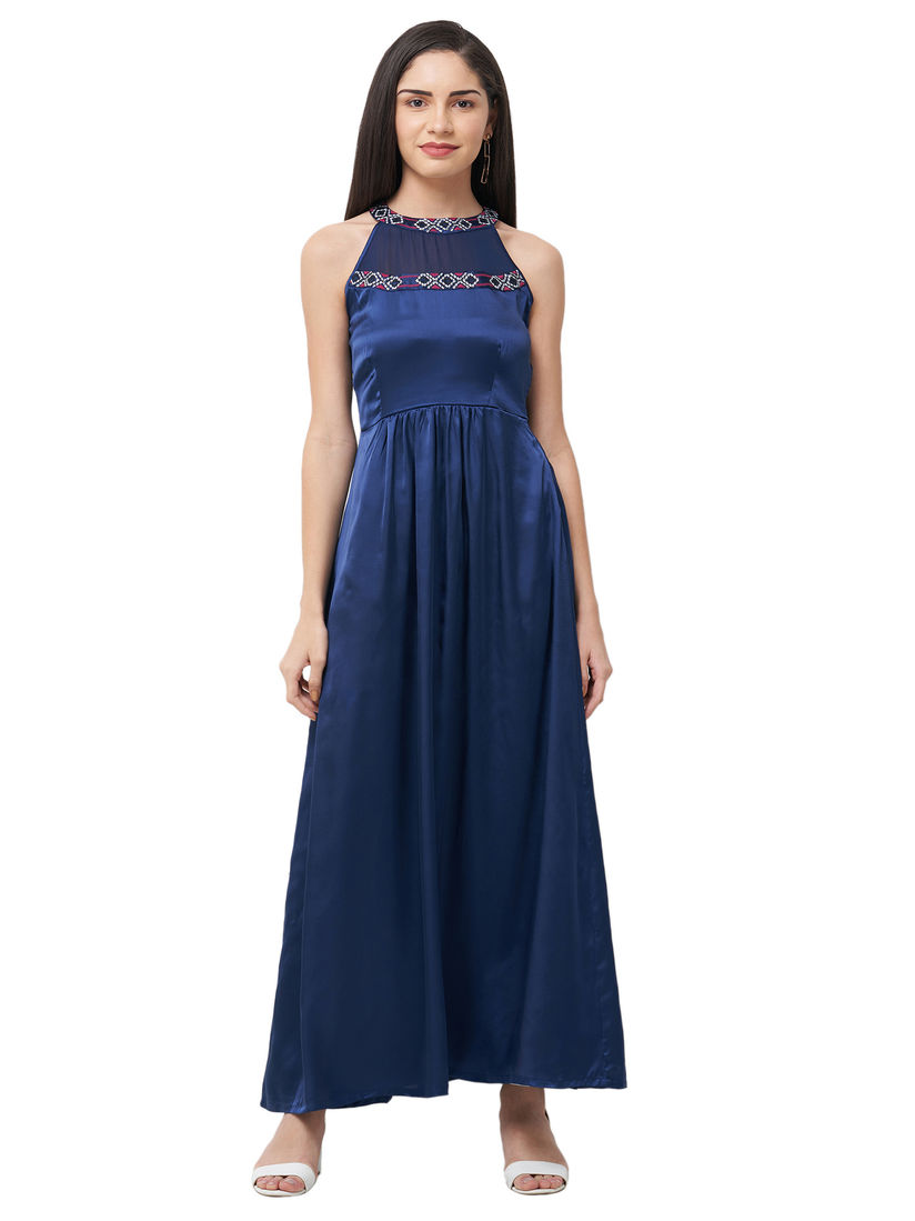 109 f maxi dress